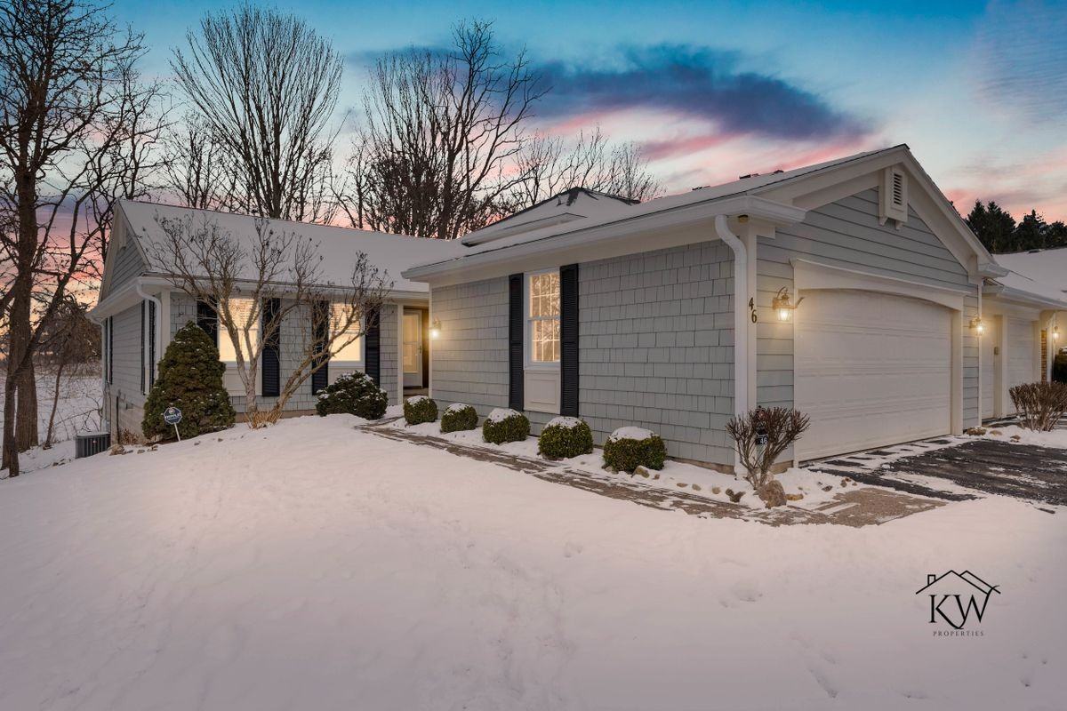 46 Creek Rdg - Photo 2 of 30