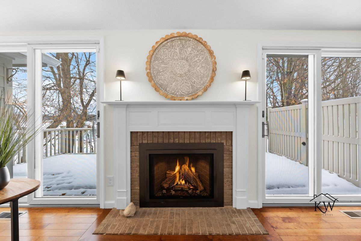 46 Creek Rdg - Photo 3 of 30