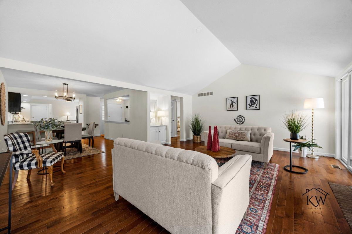 46 Creek Rdg - Photo 5 of 30