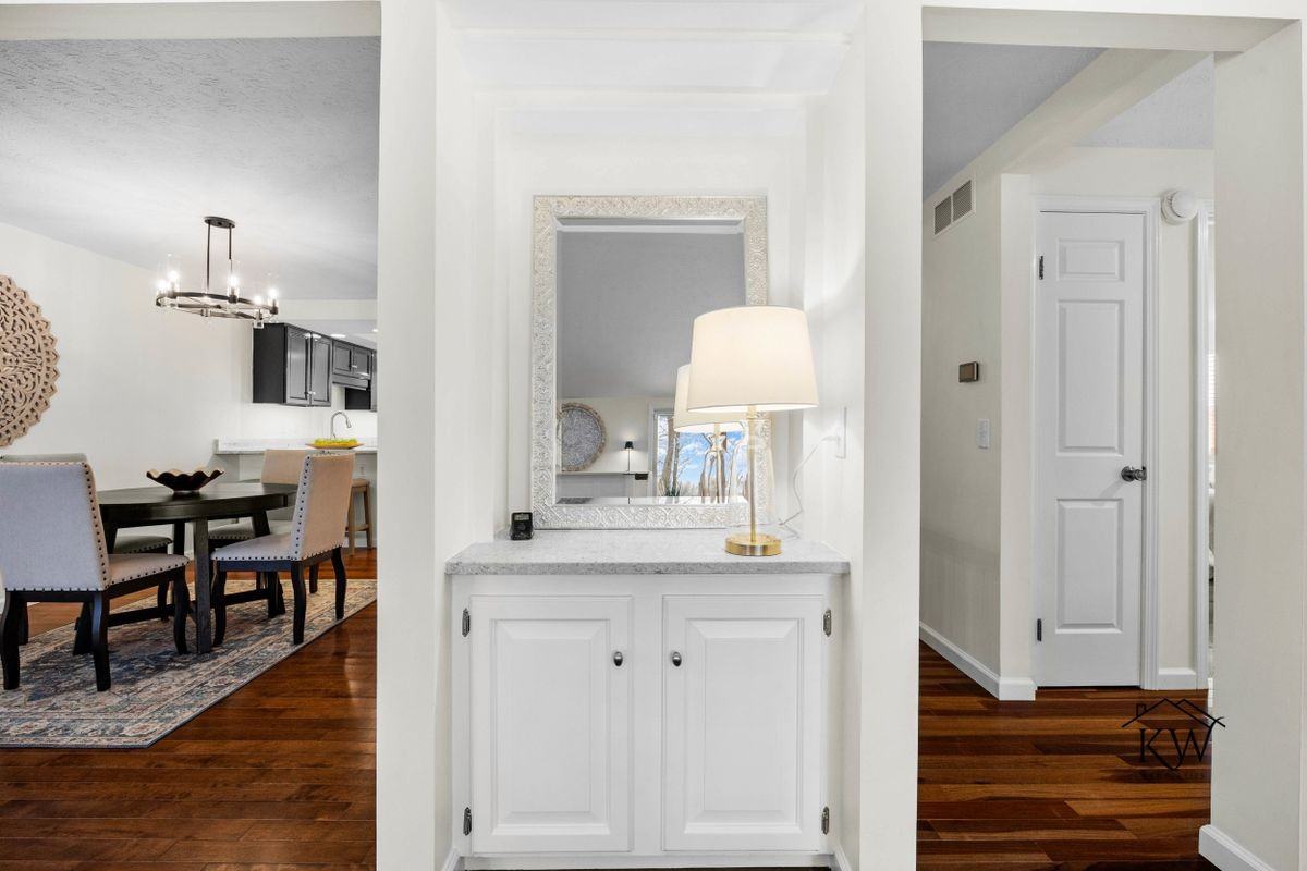 46 Creek Rdg - Photo 7 of 30