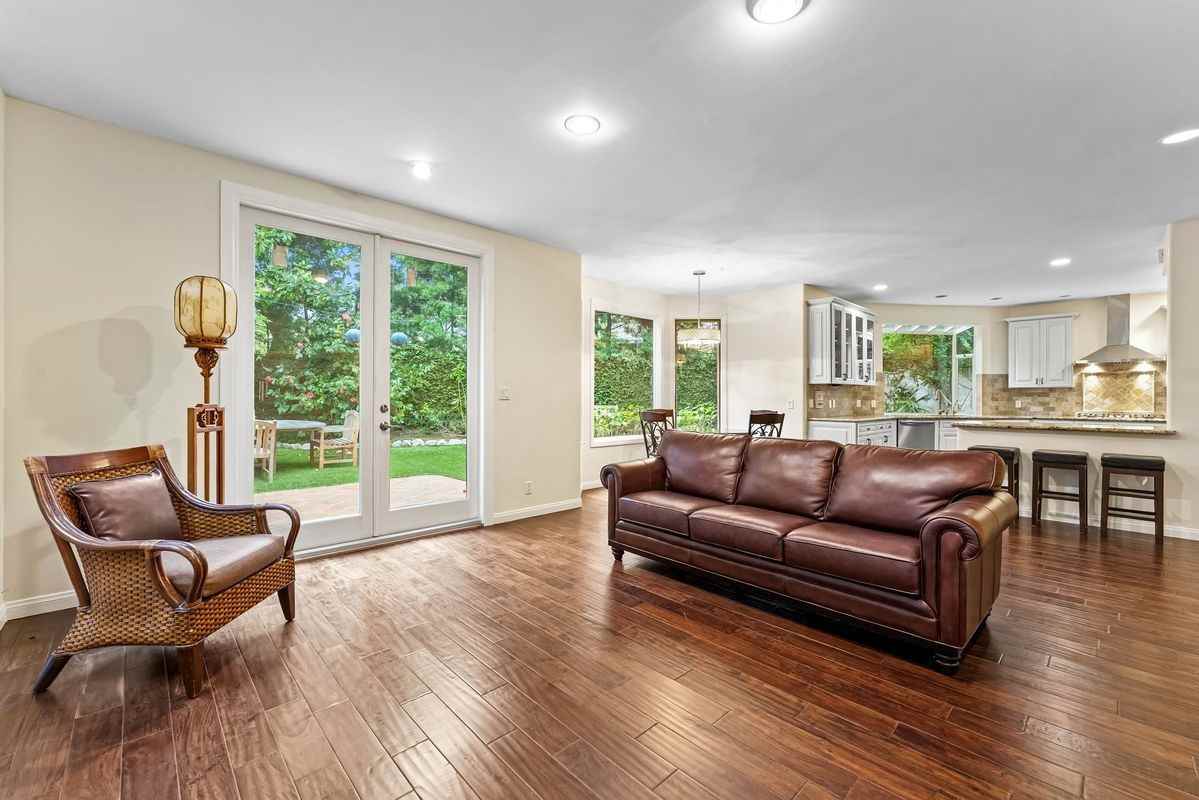 16015 Northfield St - Photo 5 of 16