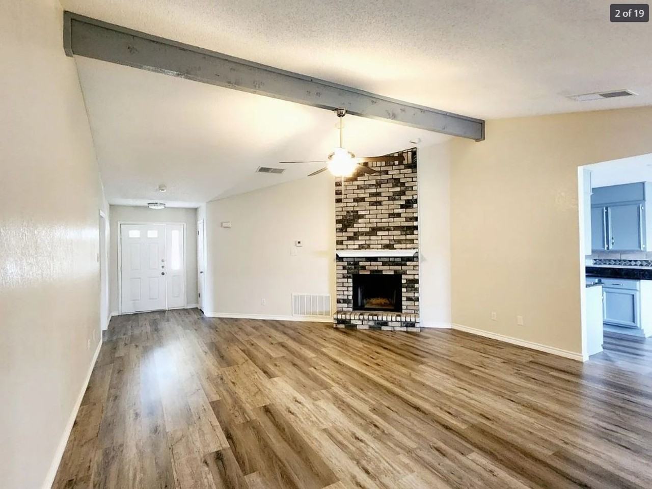 402 Highridge Cv - Photo 2 of 18