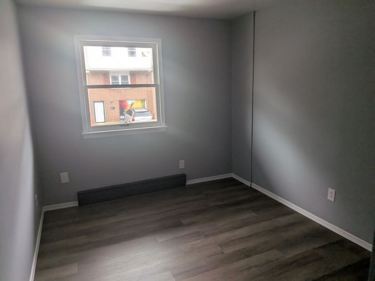 424 Jones St - Photo 4 of 9