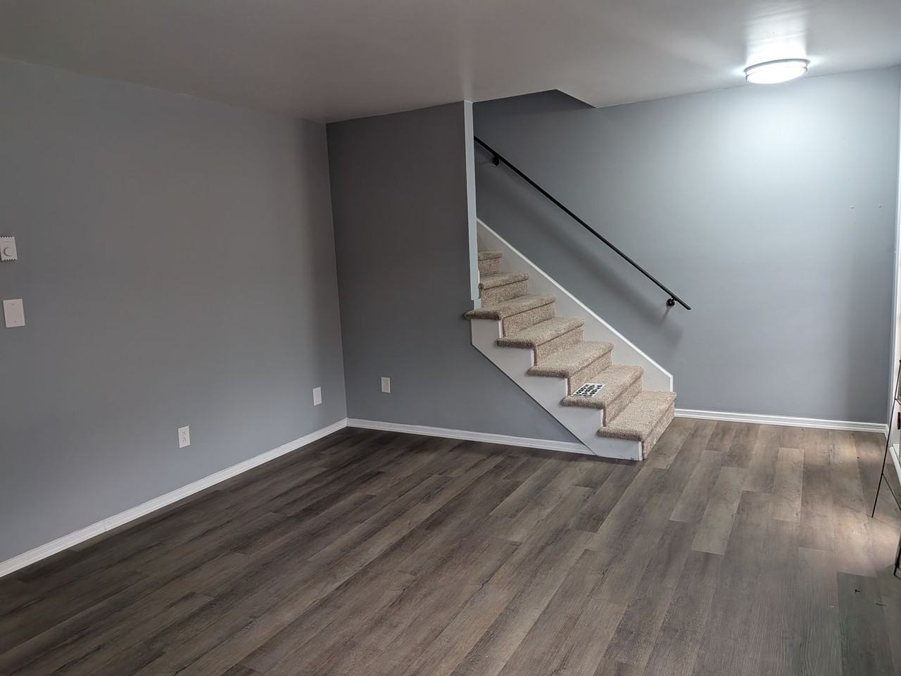 424 Jones St - Photo 6 of 9