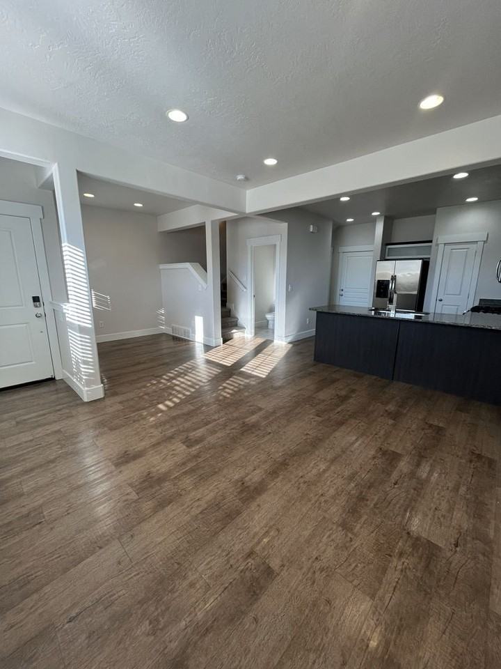 FAME Investments - Photo 3 of 50