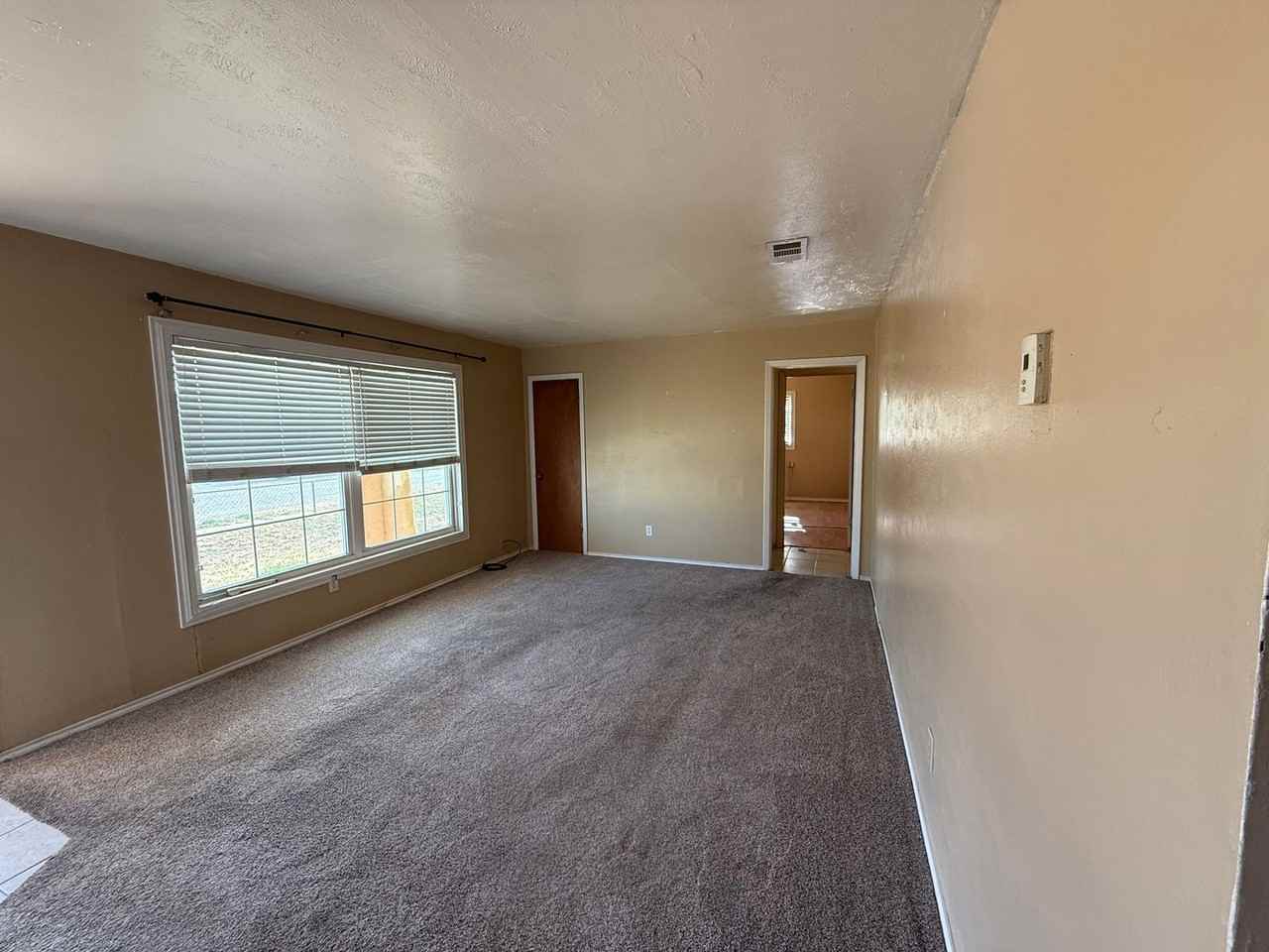 232 Lincoln Ave - Photo 3 of 19