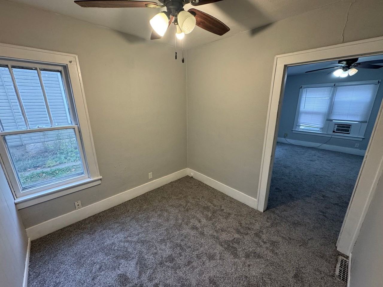 623 W Main St - Photo 6 of 6