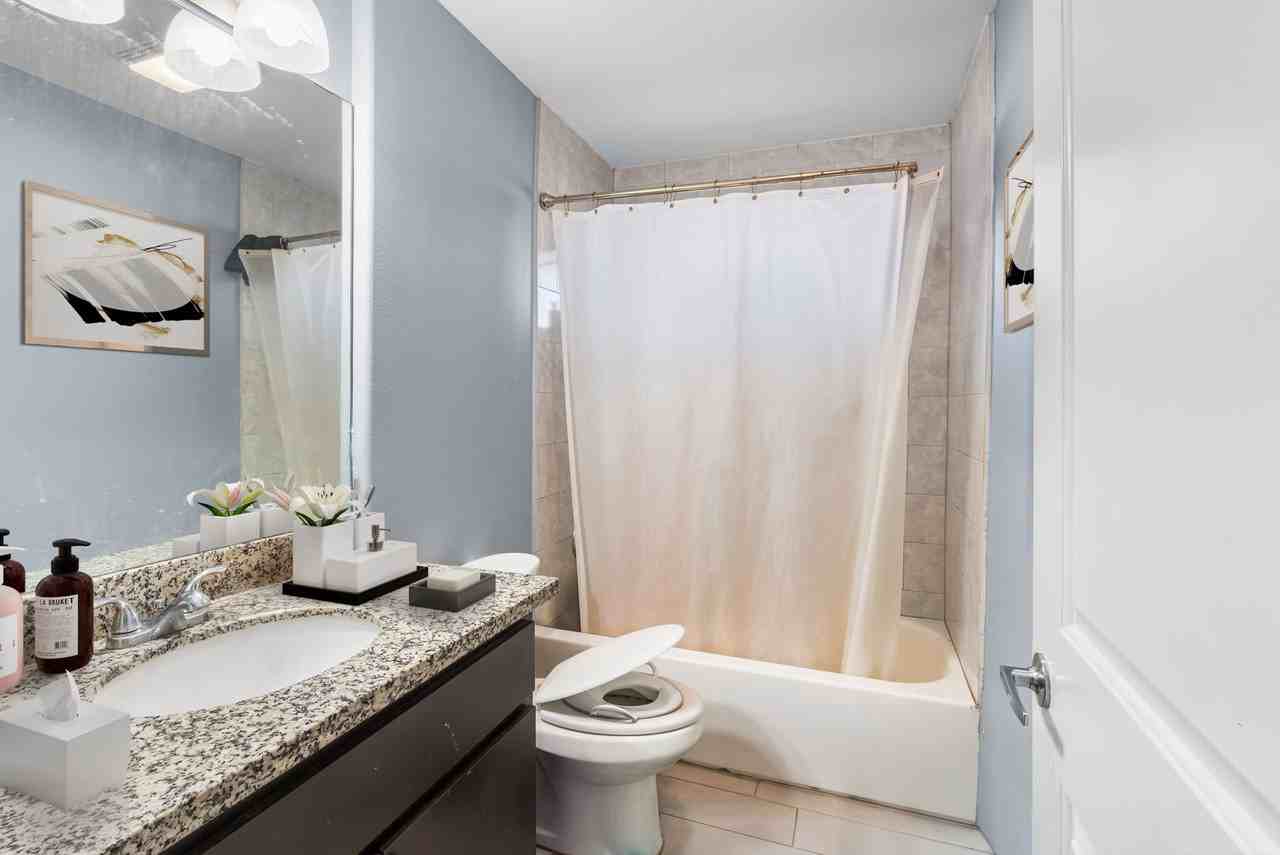 Stewart Apartments - Photo 7 of 8