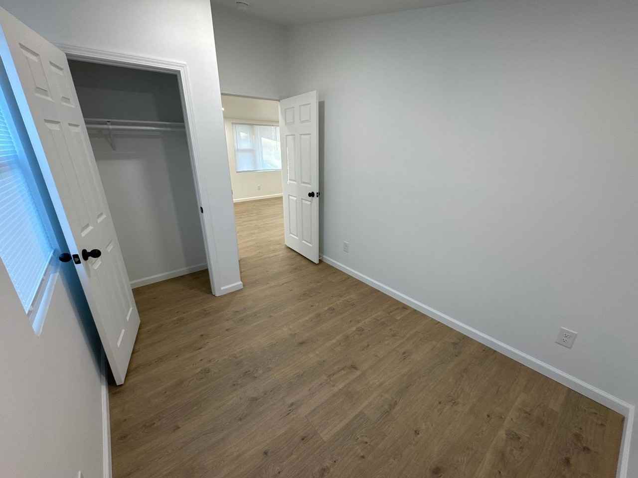 3010 Virginia St - Photo 5 of 22