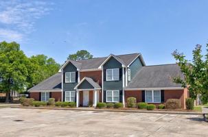 featured image of 2520 Barnesdale Way