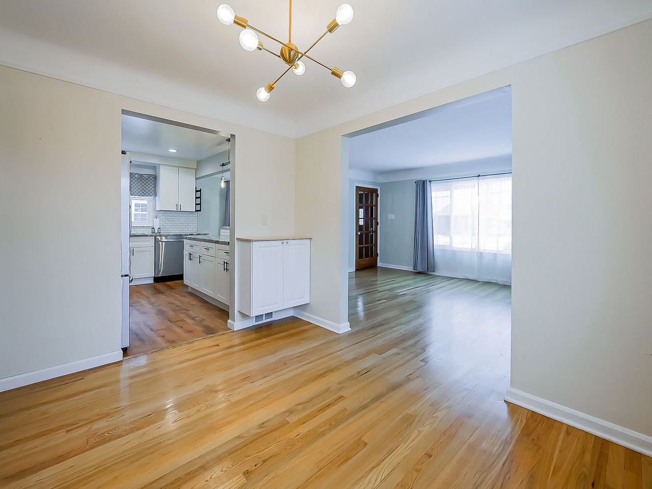 203 Pare St - Photo 4 of 50