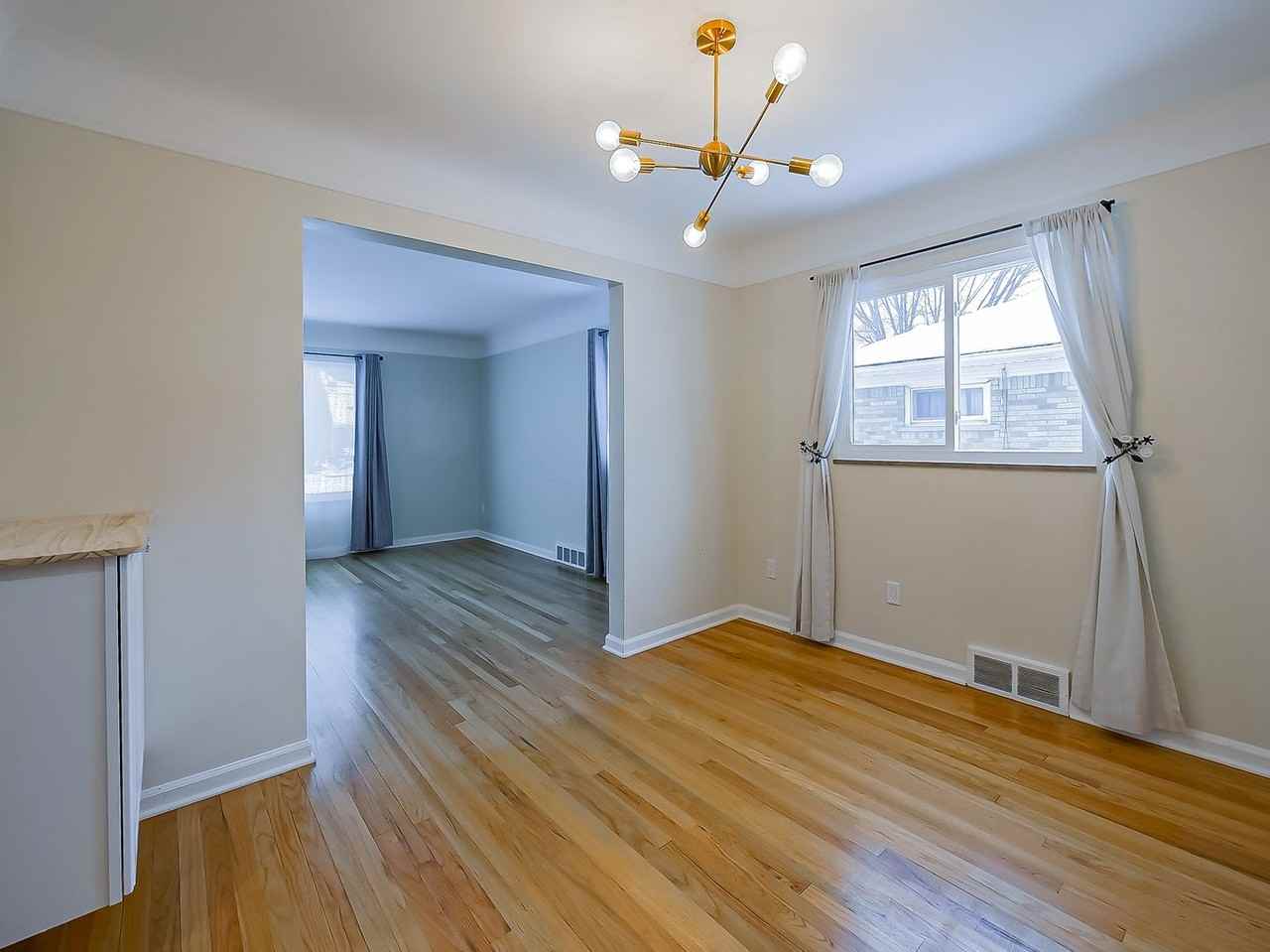 203 Pare St - Photo 5 of 50