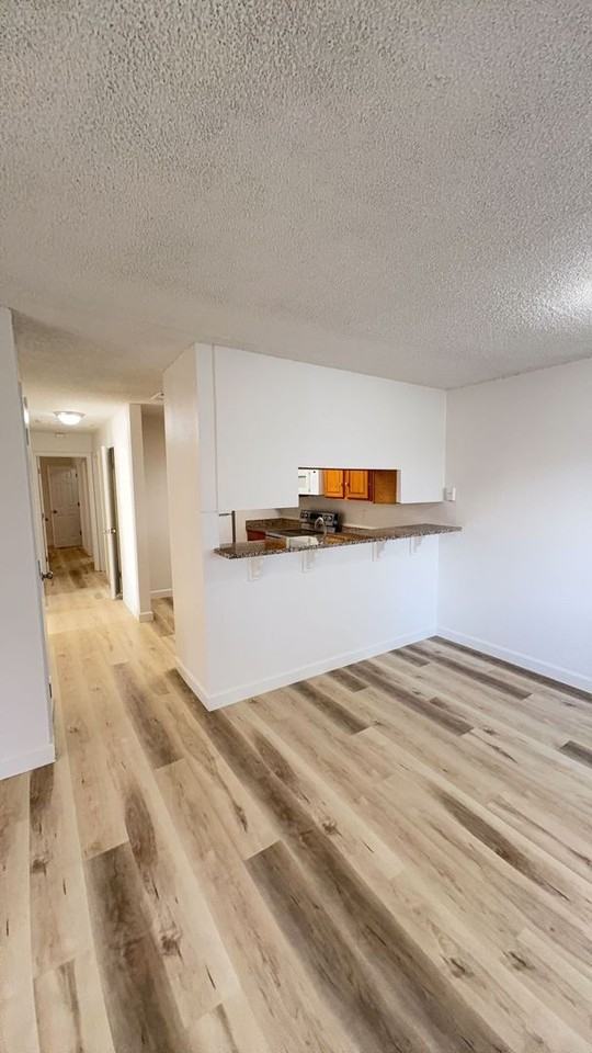 1625 Park Ln #20 - Photo 6 of 20