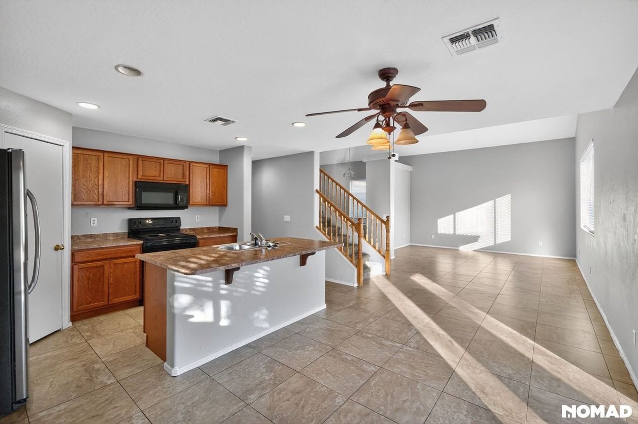 9323 W Crown King Rd - Photo 3 of 32