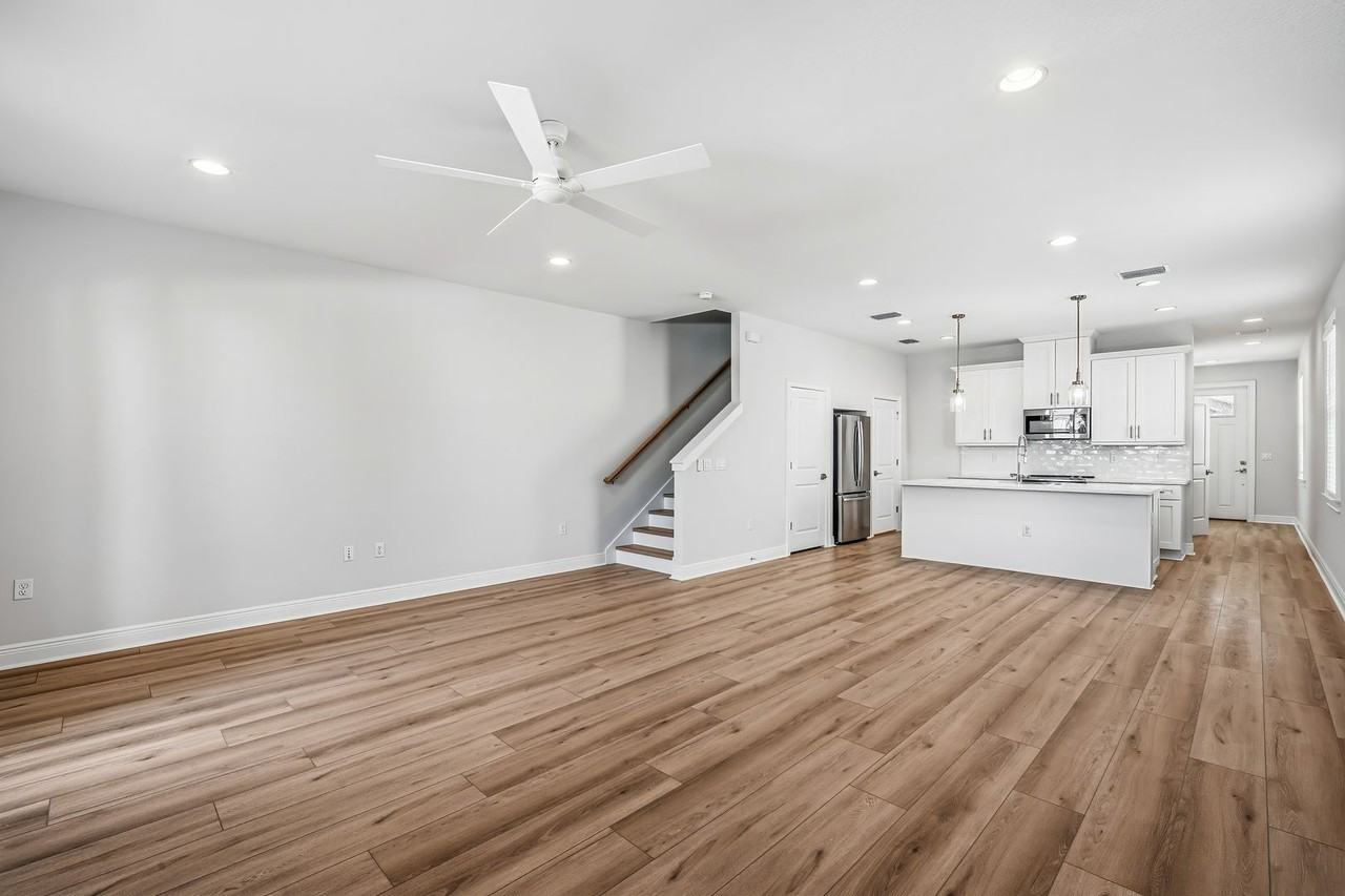 2409 W Fig St #2 - Photo 6 of 22