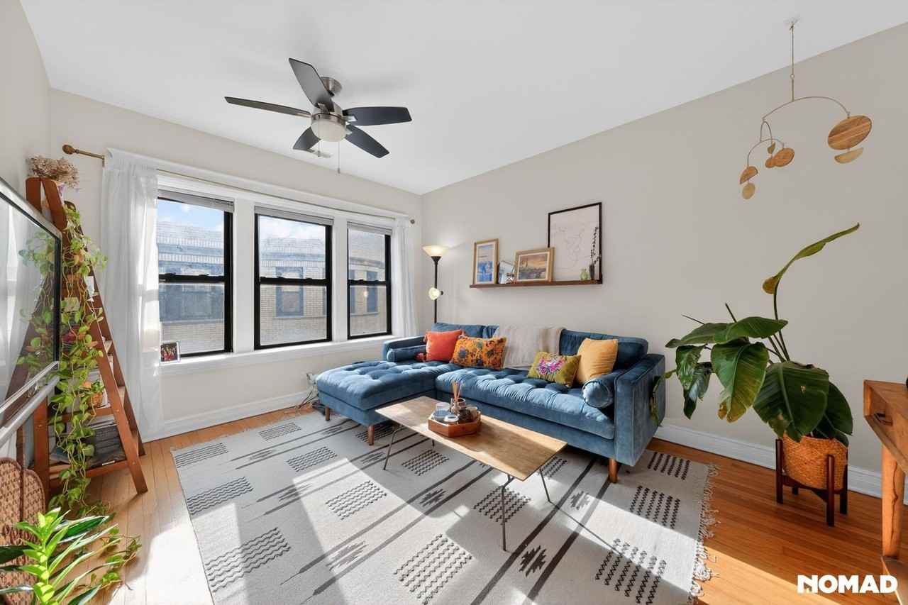 4617 N Paulina St - Photo 2 of 20