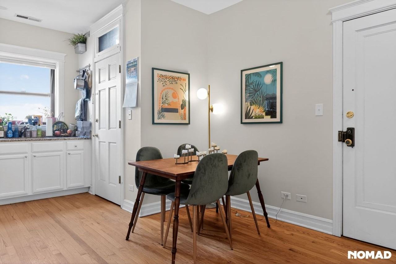 4617 N Paulina St - Photo 3 of 20