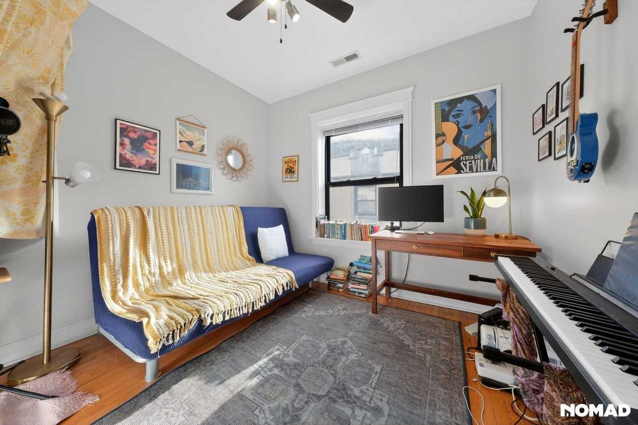 4617 N Paulina St - Photo 6 of 20