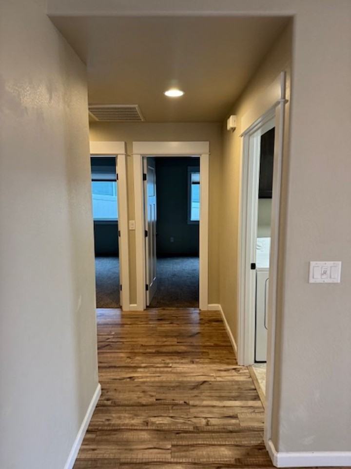 2066 Marsh Ln - Photo 6 of 18