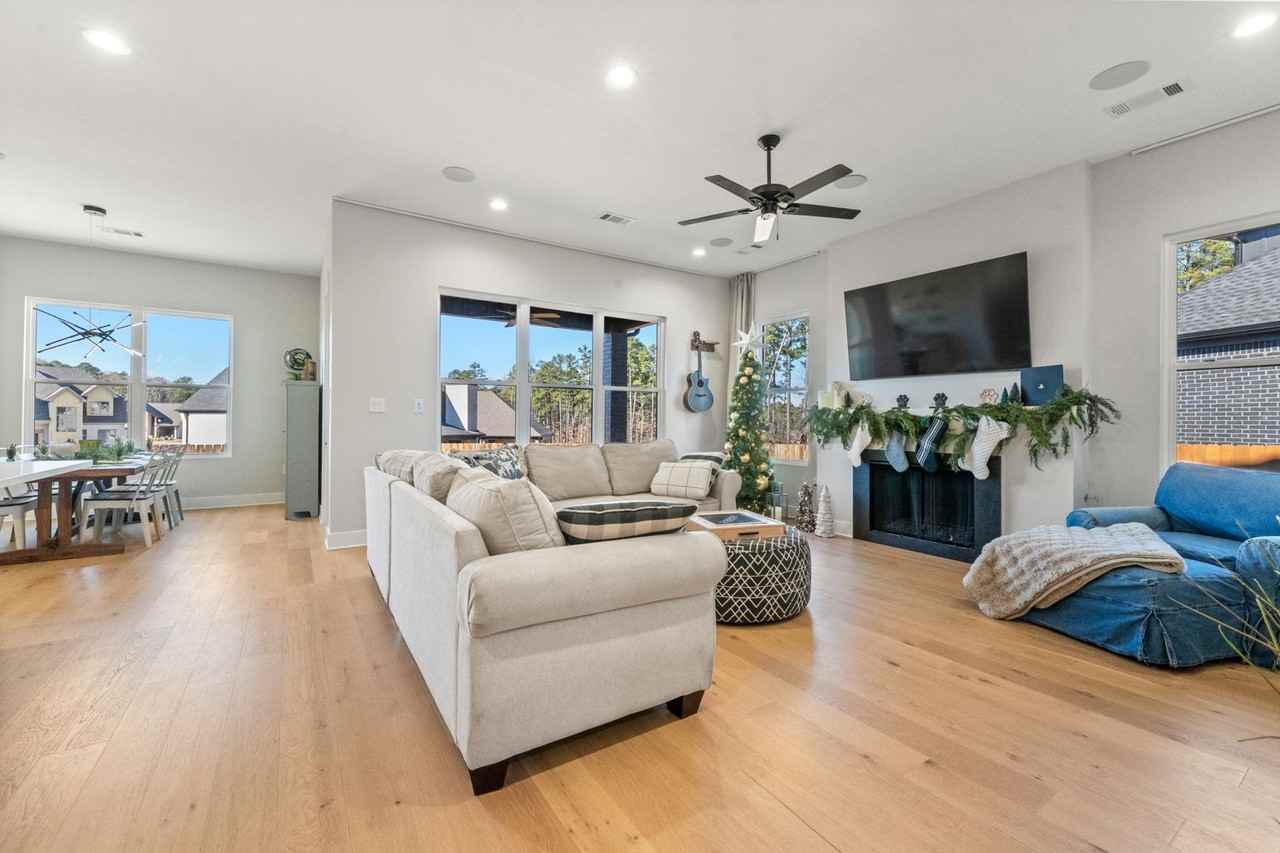 345 Fletcher Loop - Photo 2 of 30