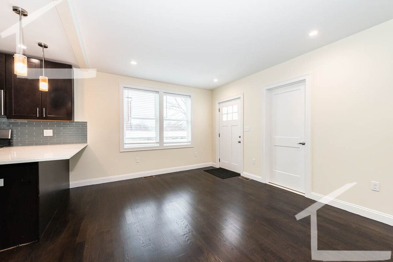 116 Jerome St - Photo 3 of 33