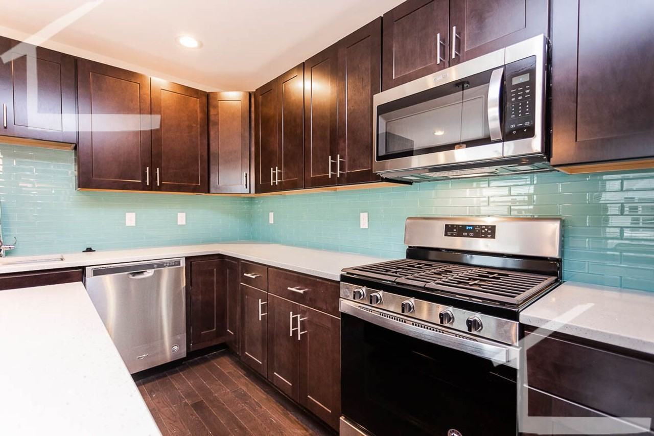 474 Fulton St - Photo 4 of 24