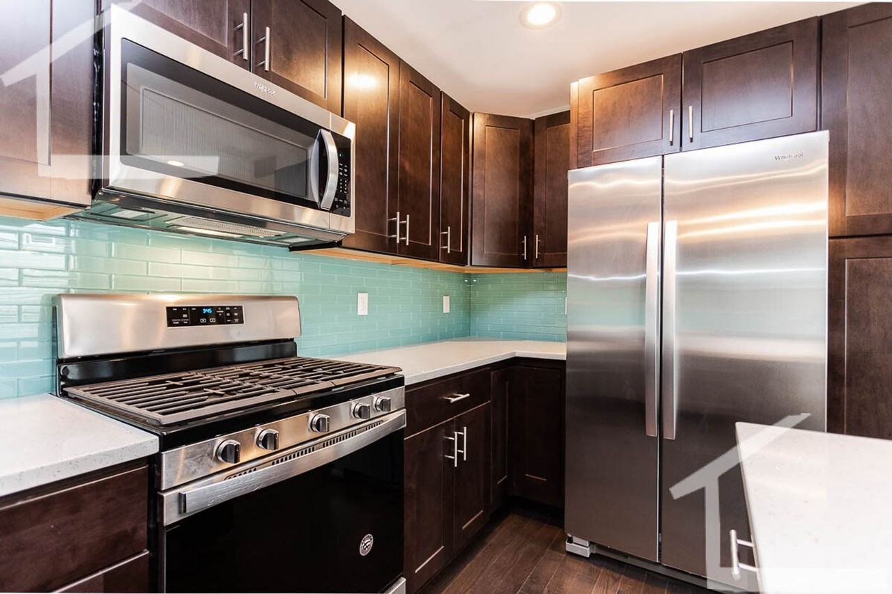 474 Fulton St - Photo 7 of 24