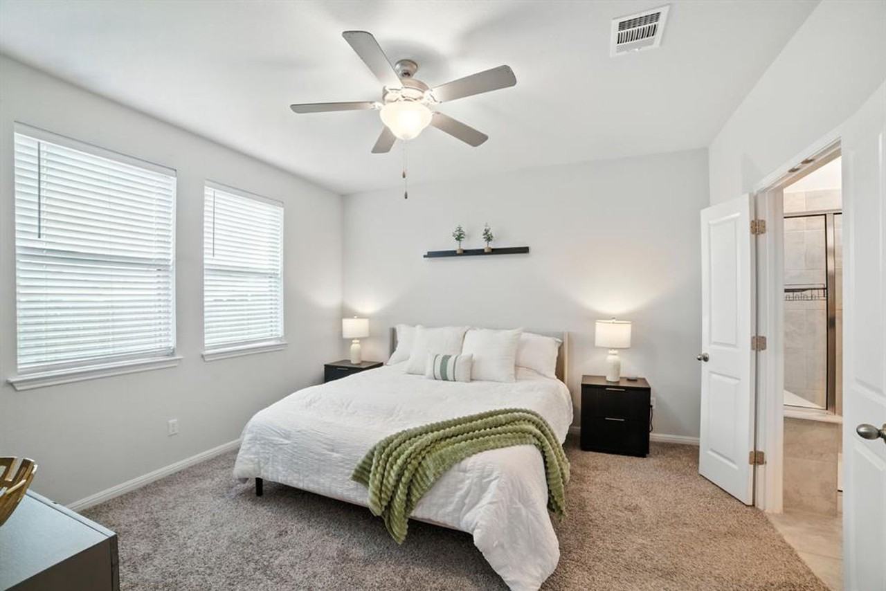 324 Mountain Valley St - Photo 6 of 39