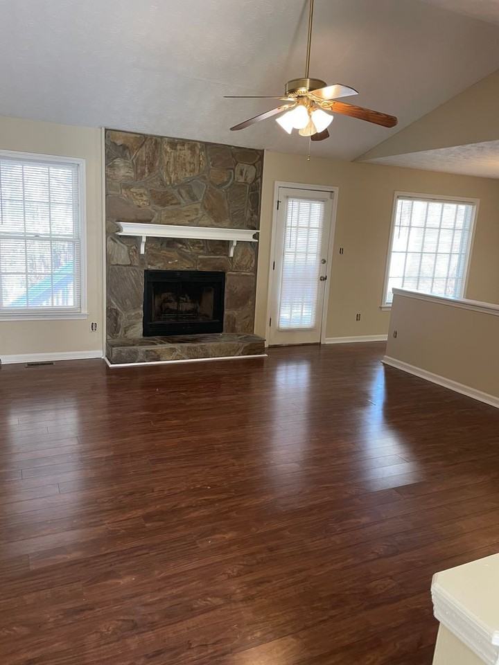 425 Cornwallis Way - Photo 2 of 3