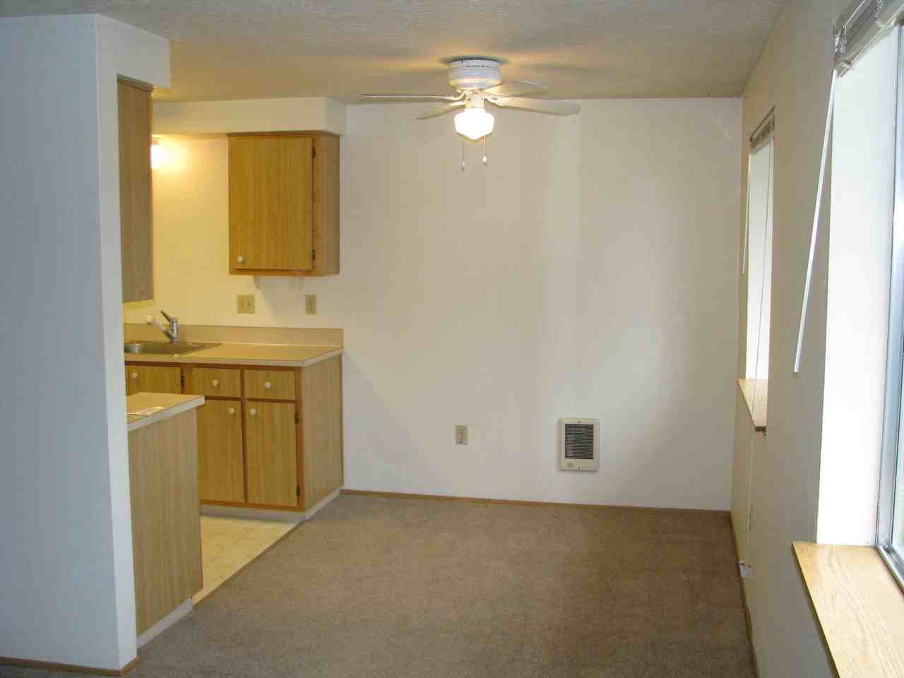 4271 Tiffany Pl Ne - Photo 4 of 9