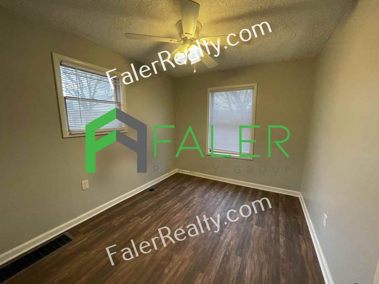 944 Highridge Ave - Photo 6 of 10