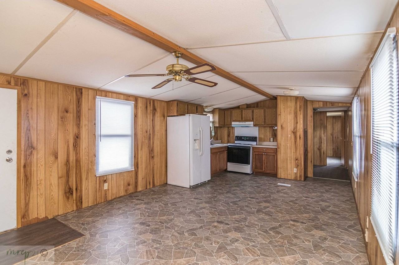 111 Clover Ridge Dr - Photo 3 of 13