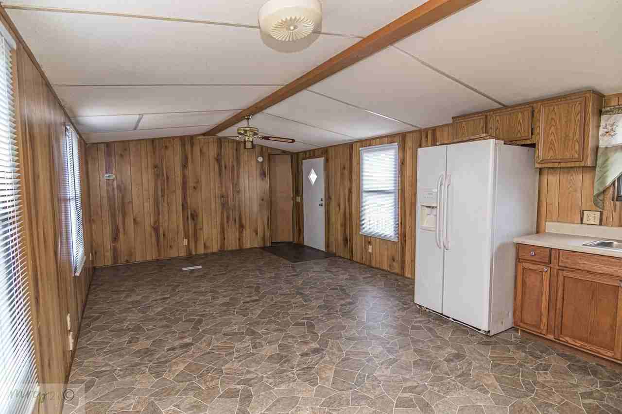 111 Clover Ridge Dr - Photo 4 of 13