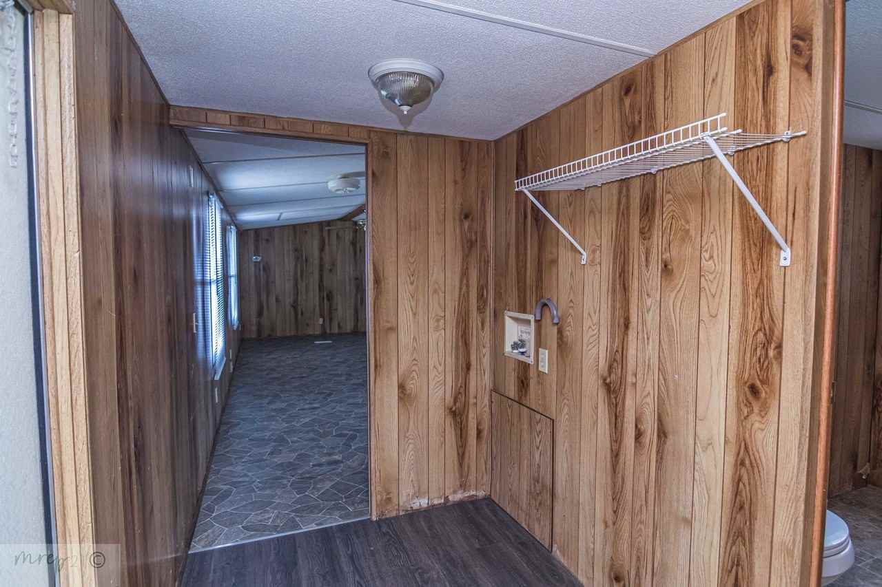 111 Clover Ridge Dr - Photo 6 of 13