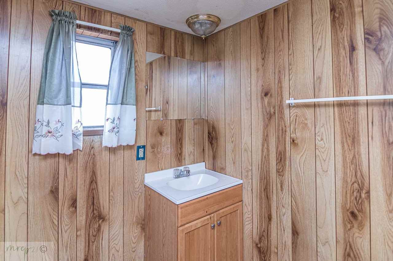 111 Clover Ridge Dr - Photo 7 of 13