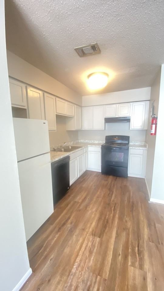 1801 45th St. - Photo 2 of 8