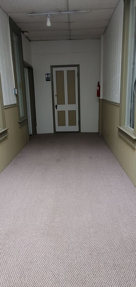 919 1/2 New York Ave #D - Photo 3 of 26