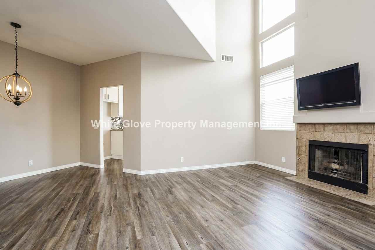 19403 Cascade Dr - Photo 5 of 24