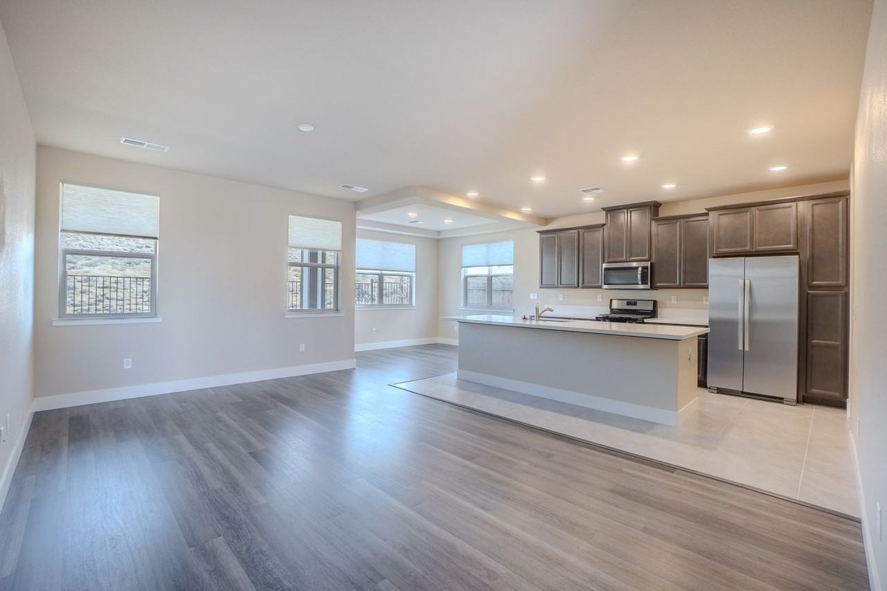 7580 Rambling Ridge Rd - Photo 2 of 12