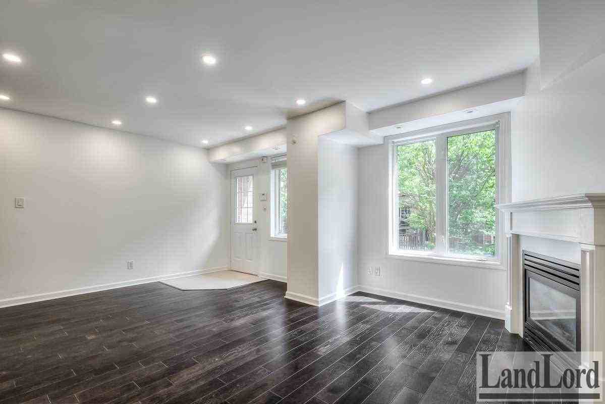 60 Joe Shuster Way #312 - Photo 4 of 26