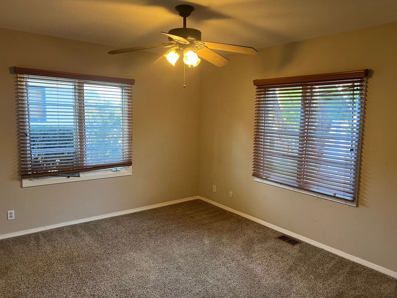 1111 E Cota St - Photo 5 of 11