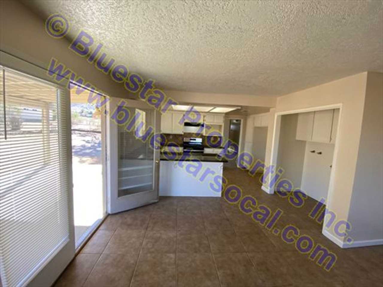 14725 Desert Star Rd - Photo 7 of 16