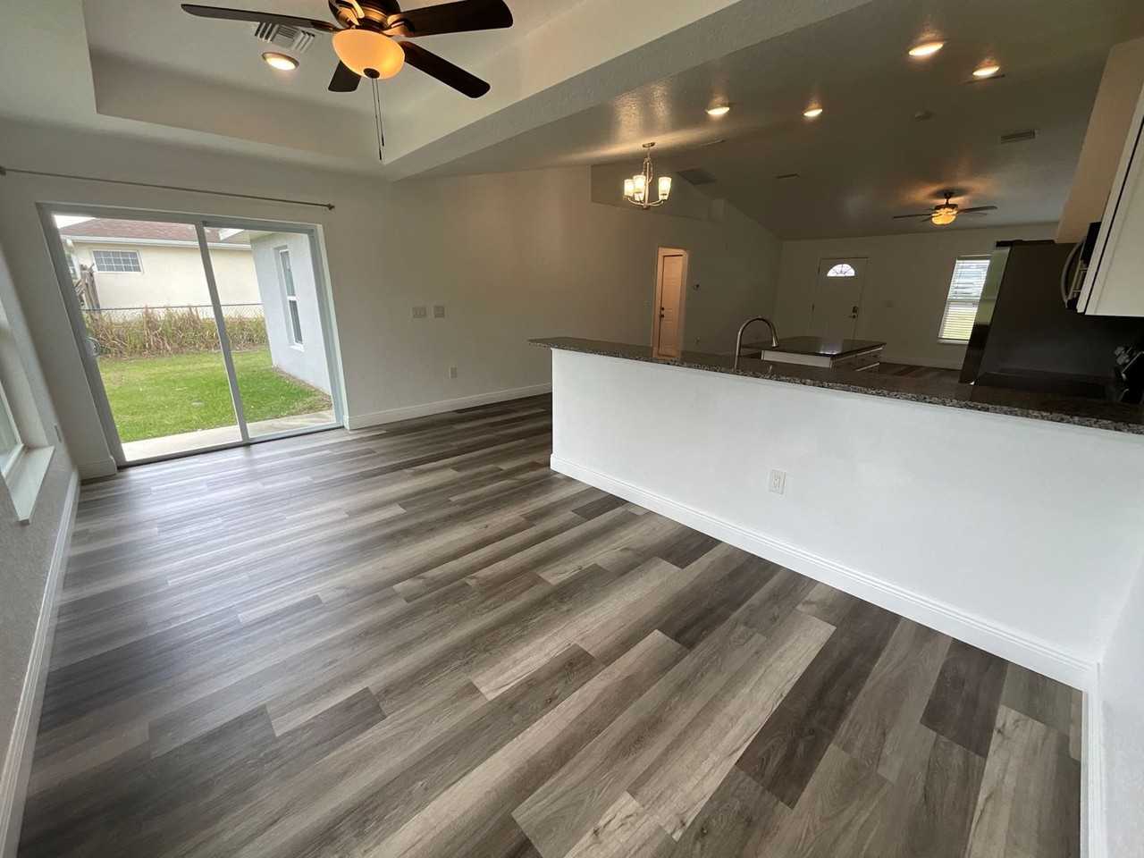 211 Locust Pass Crse - Photo 6 of 18