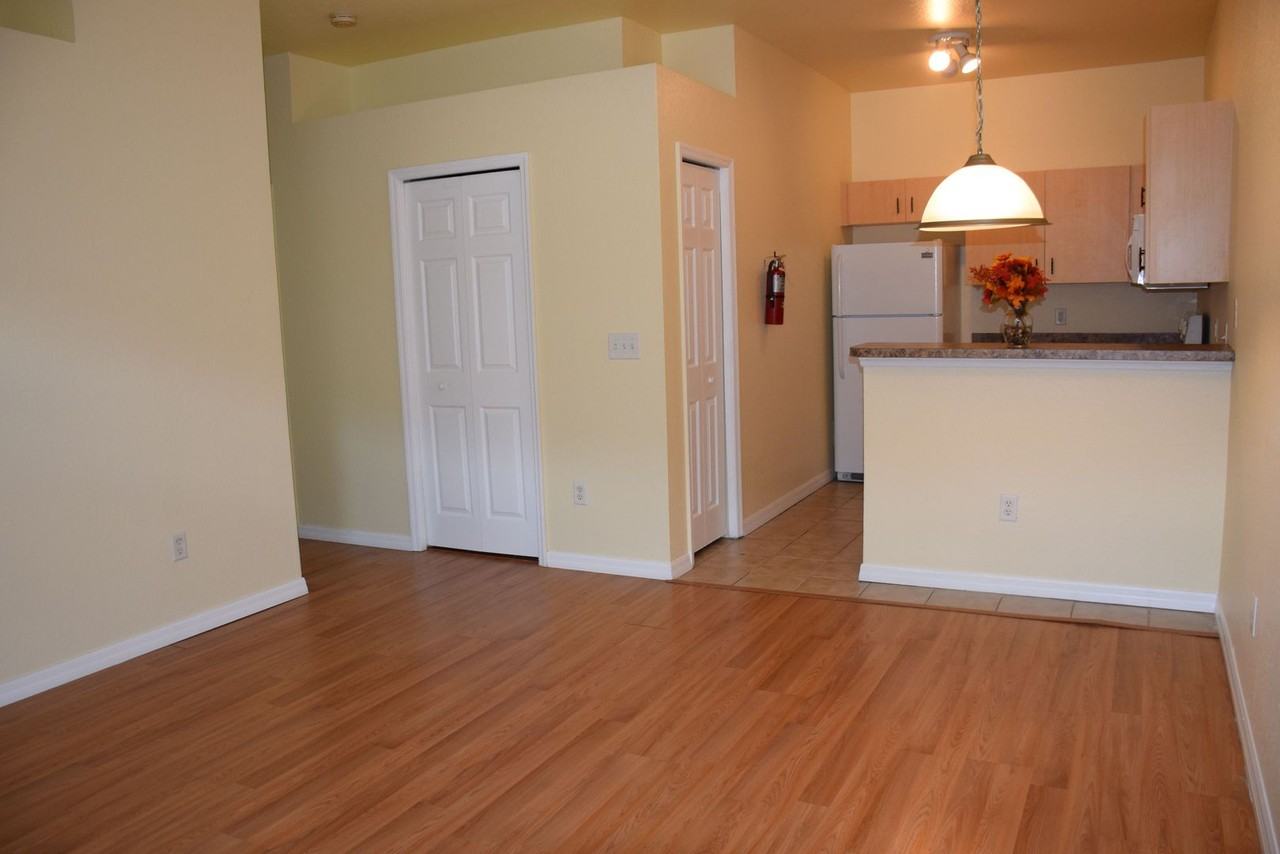 20202 Indian Creek Dr - Photo 2 of 15