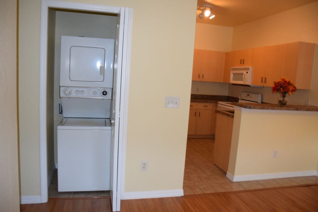 20202 Indian Creek Dr - Photo 5 of 15