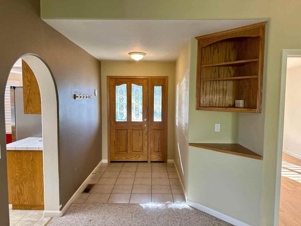 105 Defiant Way - Photo 3 of 28