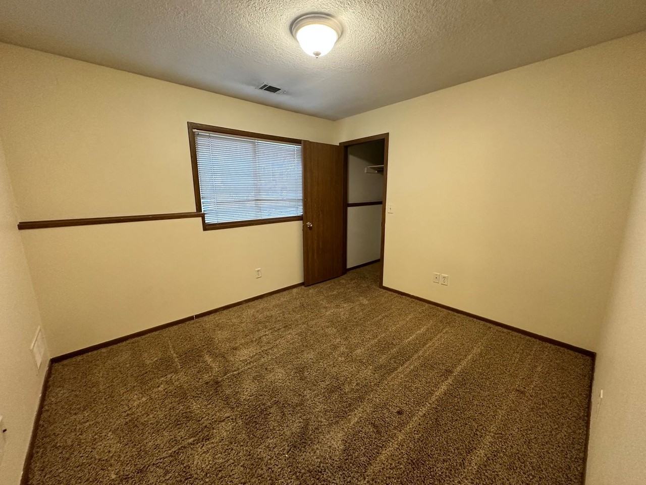 204 Jewel Drive - Photo 7 of 22