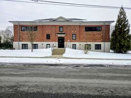 featured image of 1815 Main St