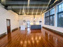 featured image of 1815 Main St