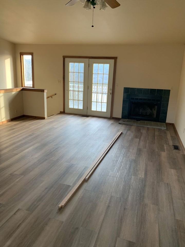 286 Jefferson St - Photo 5 of 10